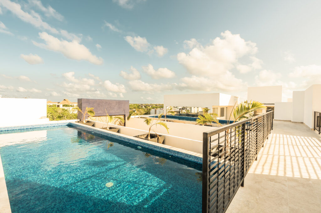 Charming Furnished 2-Bedroom with Private Jacuzzi